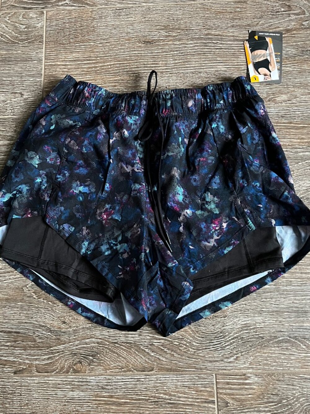 NWT Avia Women's workout shorts size L